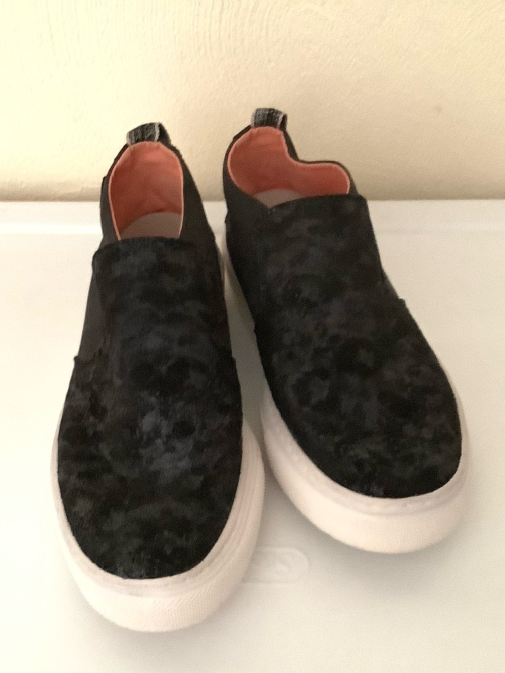 hey dude| US Sz 8 Women’s Black Peyton Slip On Sneakers Casual Shoes